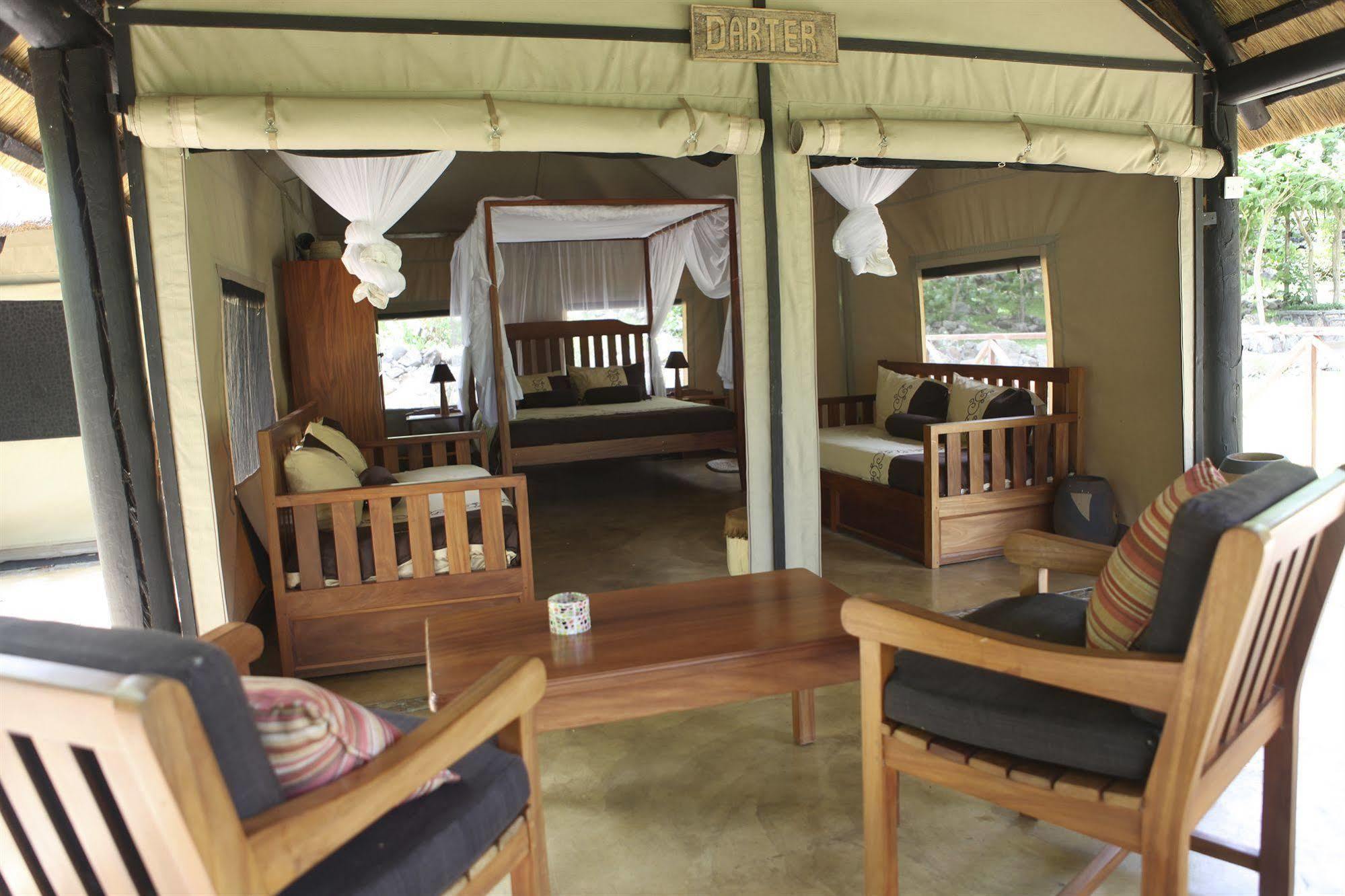 Blue Zebra Island Lodge Senga Buitenkant foto