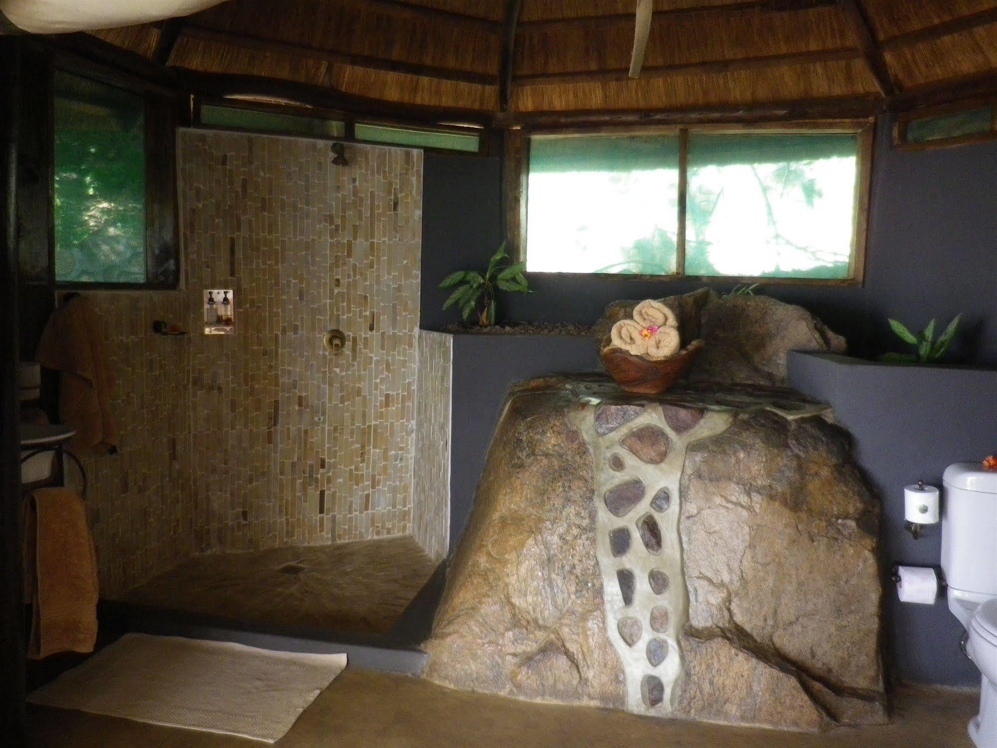 Blue Zebra Island Lodge Senga Buitenkant foto